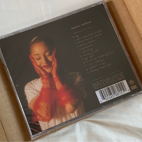 Ariana Grande Eternal Sunshine Signed CD - Picture 2 of 4